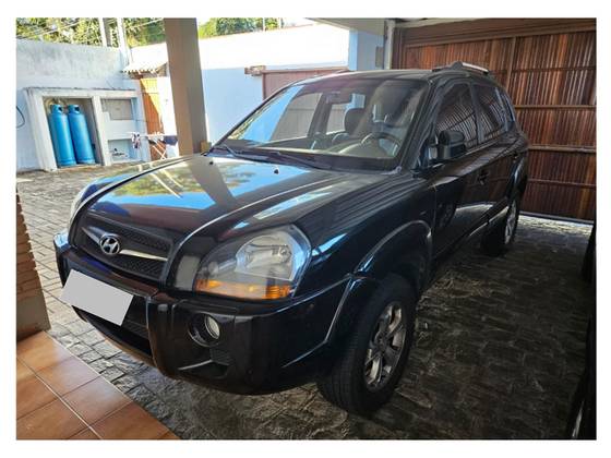 HYUNDAI TUCSON 2.0 MPFI GLS 16V 143CV 2WD GASOLINA 4P AUTOMÁTICO HYUNDAI TUCSON 2.0 MPFI GLS 16V 143CV 2WD GASOLINA 4P AUTOMÁTICO